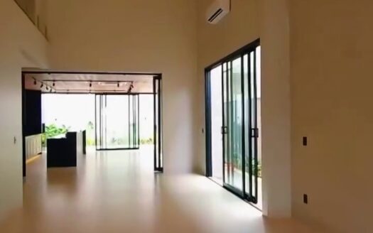 Casa no bairro Aldeia do Sol com 4 suítes e piscina