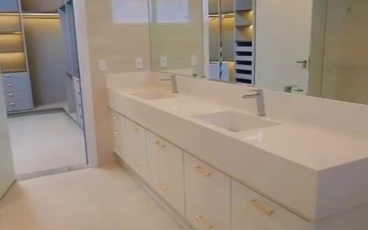 Casa no bairro Aldeia do Sol com 4 suítes e piscina