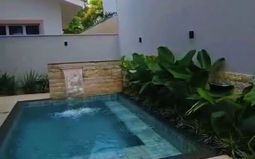 Casa no bairro Aldeia do Sol com 4 suítes e piscina